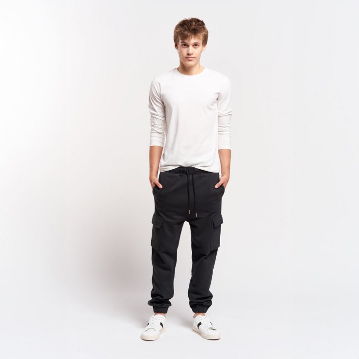 Pantalon de survêtement Homme avec poches cargo - 9D/black (CS-7550_F1_G_K_.jpg)
